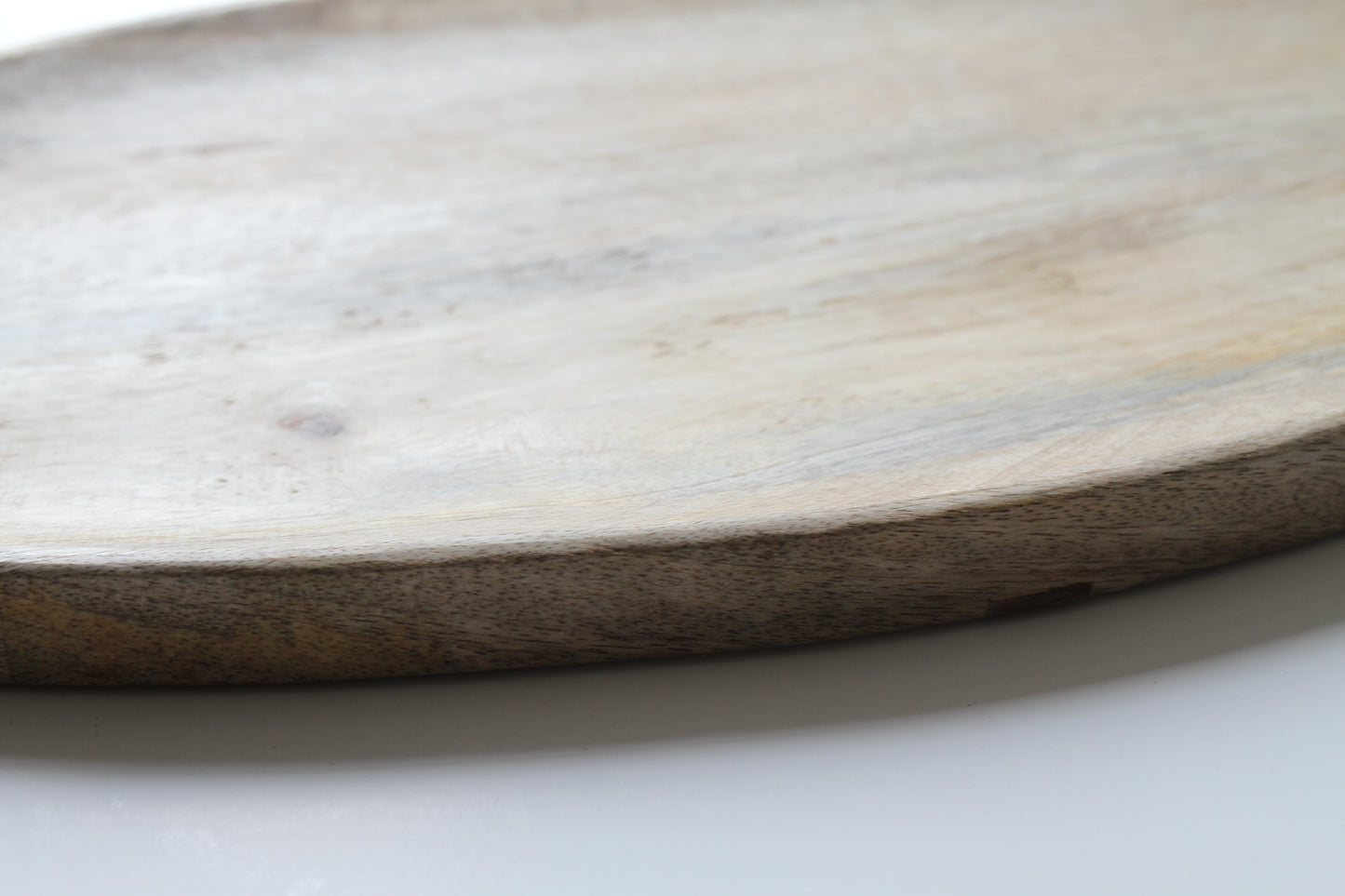 Bevelled edge mango serving board