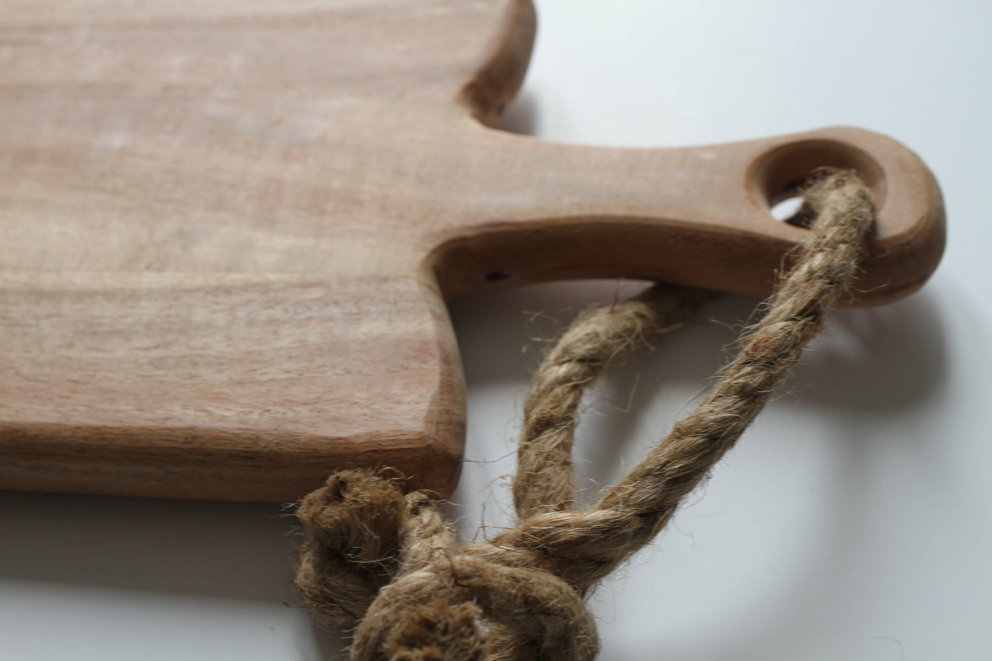 Small acacia serving board