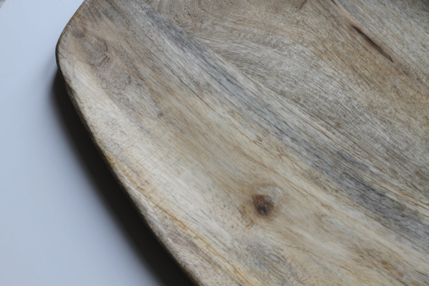 Bevelled edge mango serving board